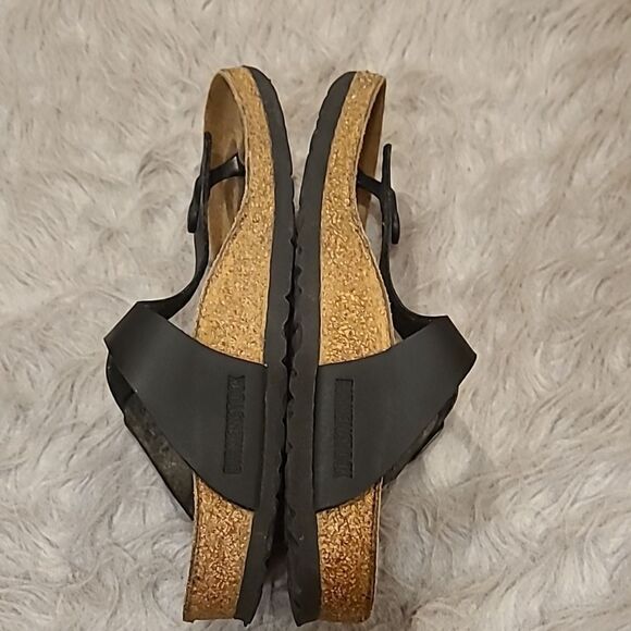 Birkenstock gizeh black‎ and tan sandals size 36 us size 5-5 1/2 - Picture 8 of 10